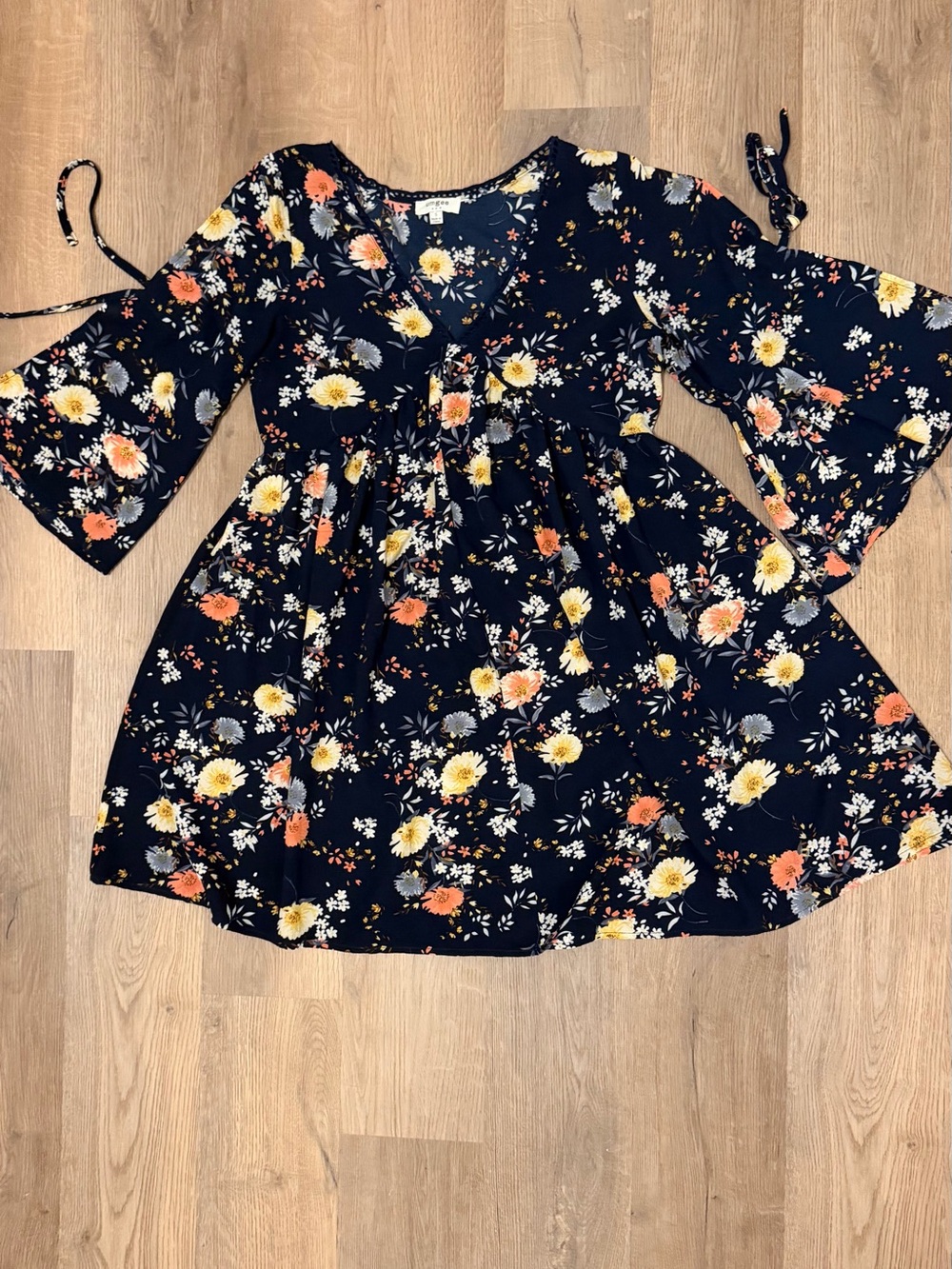 Umgee Floral Bell Sleeve Babydoll Tunic Dress Boho Navy Small